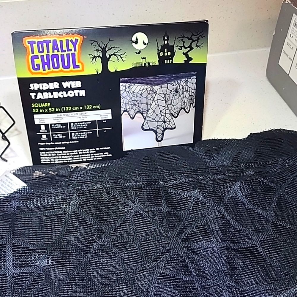 Tablecloth SpiderWeb square 52x52 New in original package